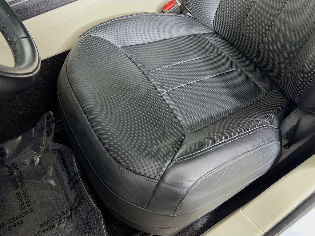 used 2022 Land Rover Range Rover car, priced at $89,642