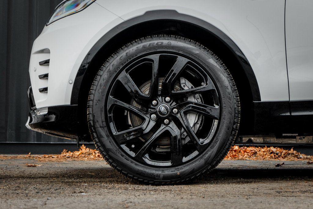 used 2025 Land Rover Discovery car, priced at $62,451