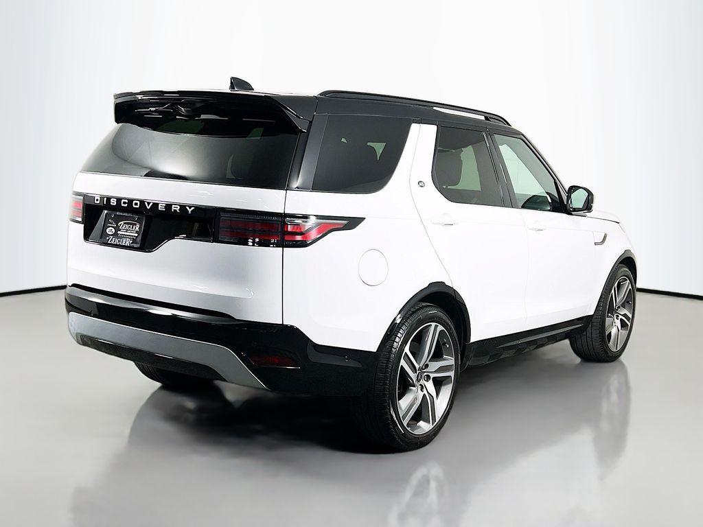 used 2025 Land Rover Discovery car, priced at $65,870