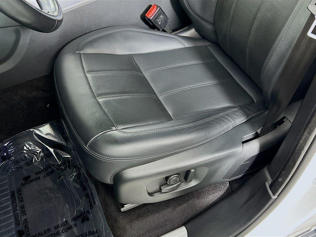 used 2022 Land Rover Range Rover Sport car, priced at $48,800