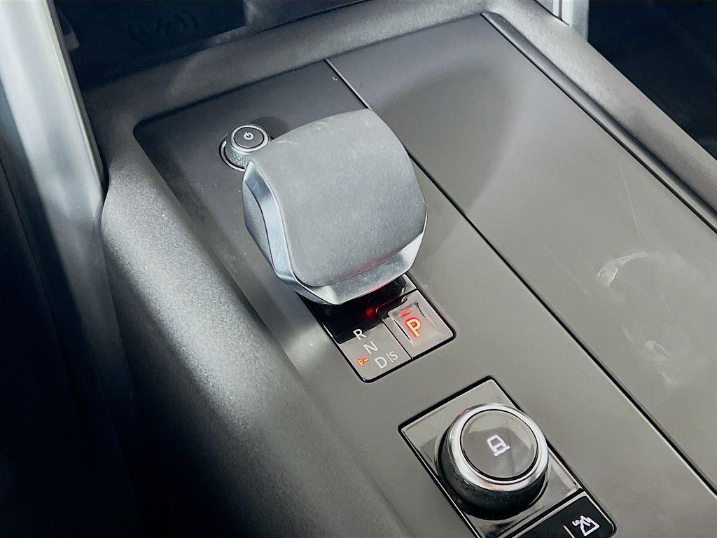 used 2025 Land Rover Discovery car, priced at $72,466