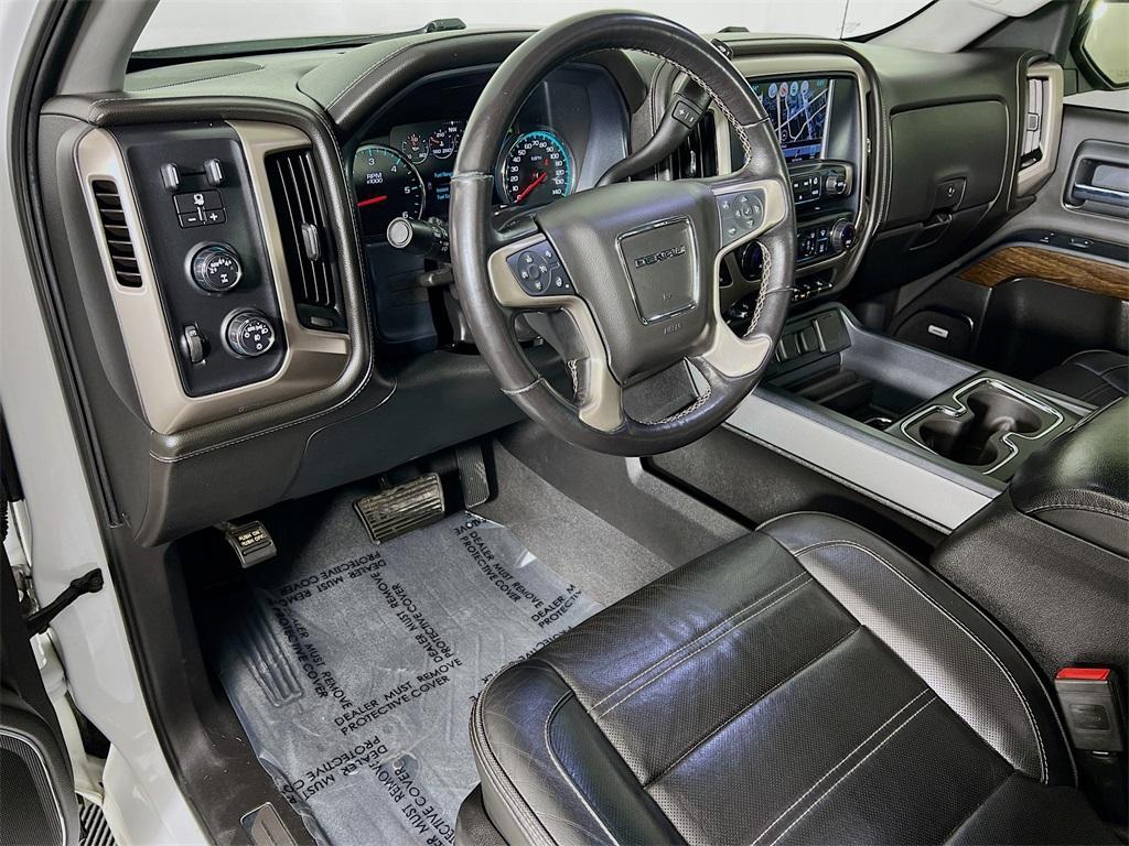 used 2018 GMC Sierra 1500 car, priced at $28,821
