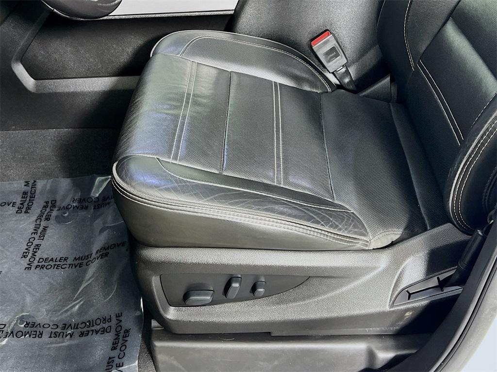 used 2018 GMC Sierra 1500 car, priced at $28,821