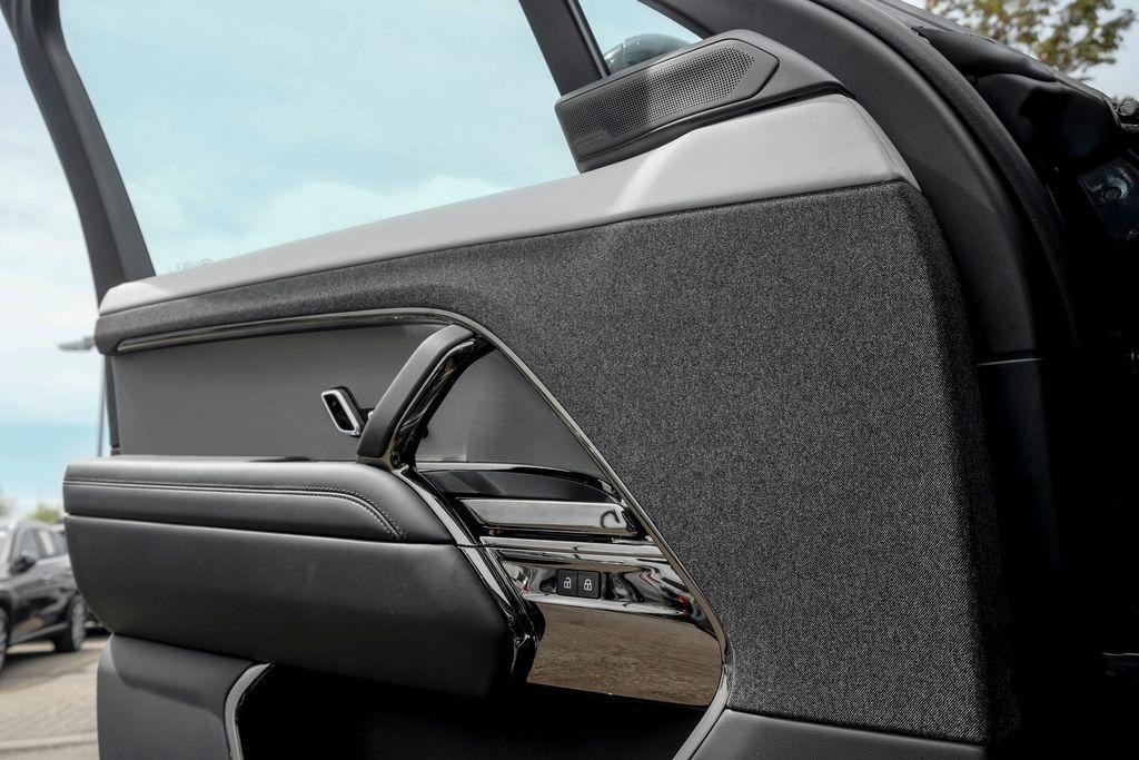 new 2026 Land Rover Range Rover Sport car, priced at $103,077
