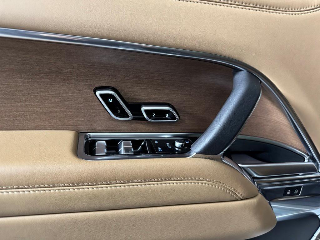 used 2023 Land Rover Range Rover car, priced at $85,546