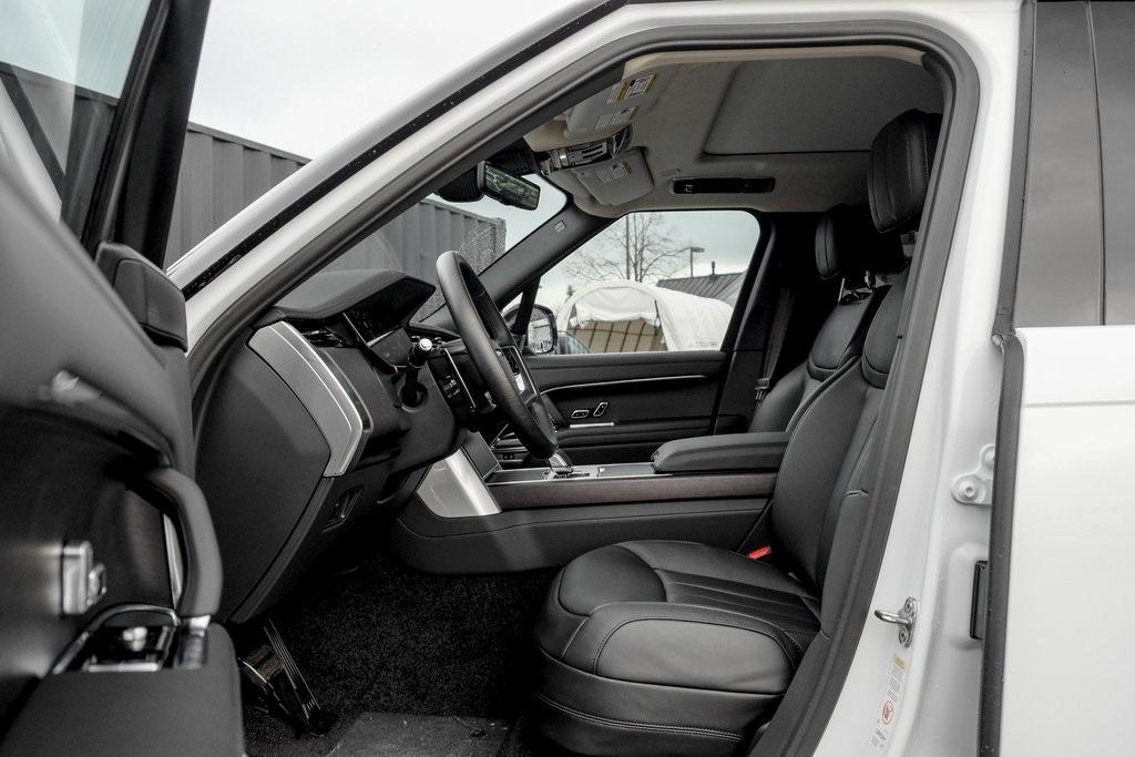 new 2025 Land Rover Range Rover car, priced at $153,640