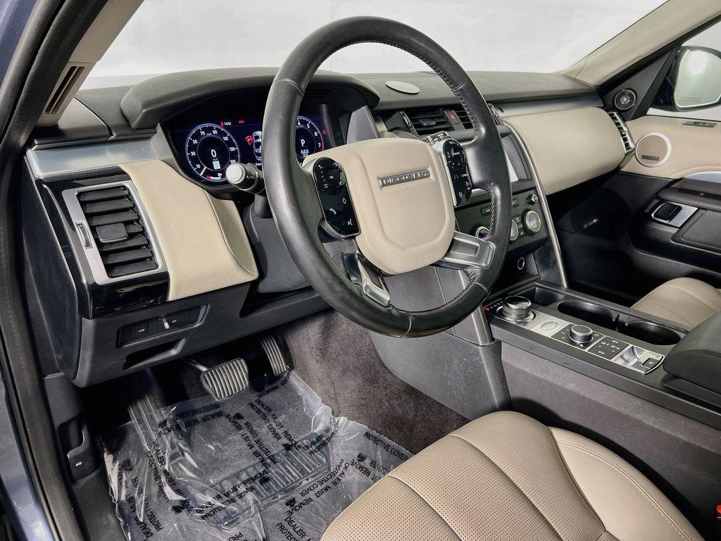 used 2020 Land Rover Discovery car, priced at $22,233