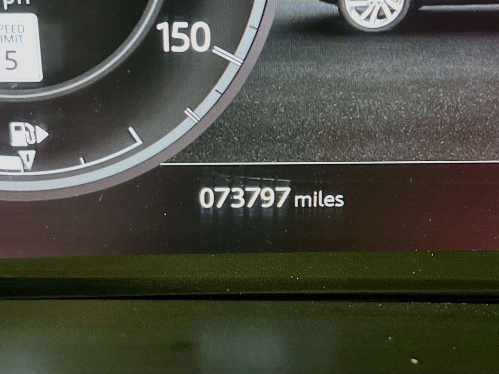 used 2020 Land Rover Discovery car, priced at $22,233