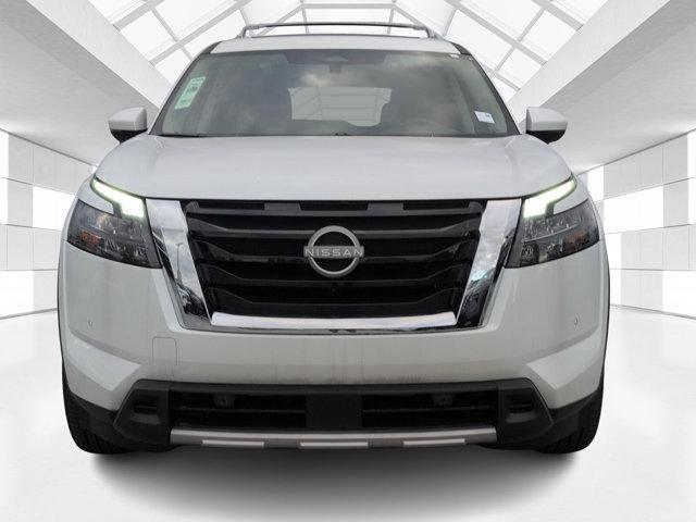 new 2025 Nissan Pathfinder car, priced at $33,990