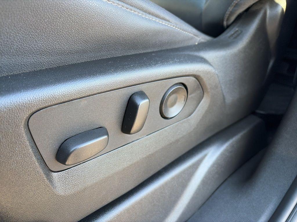 used 2024 Chevrolet Tahoe car, priced at $60,484