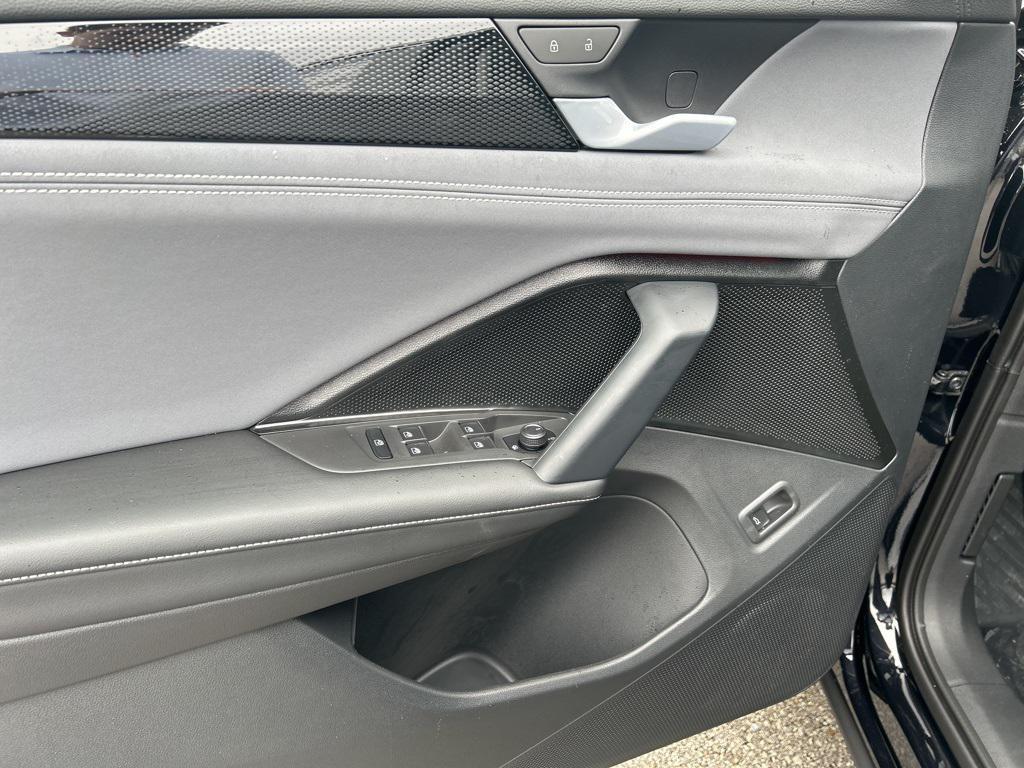 new 2026 Volkswagen Tiguan car, priced at $37,363