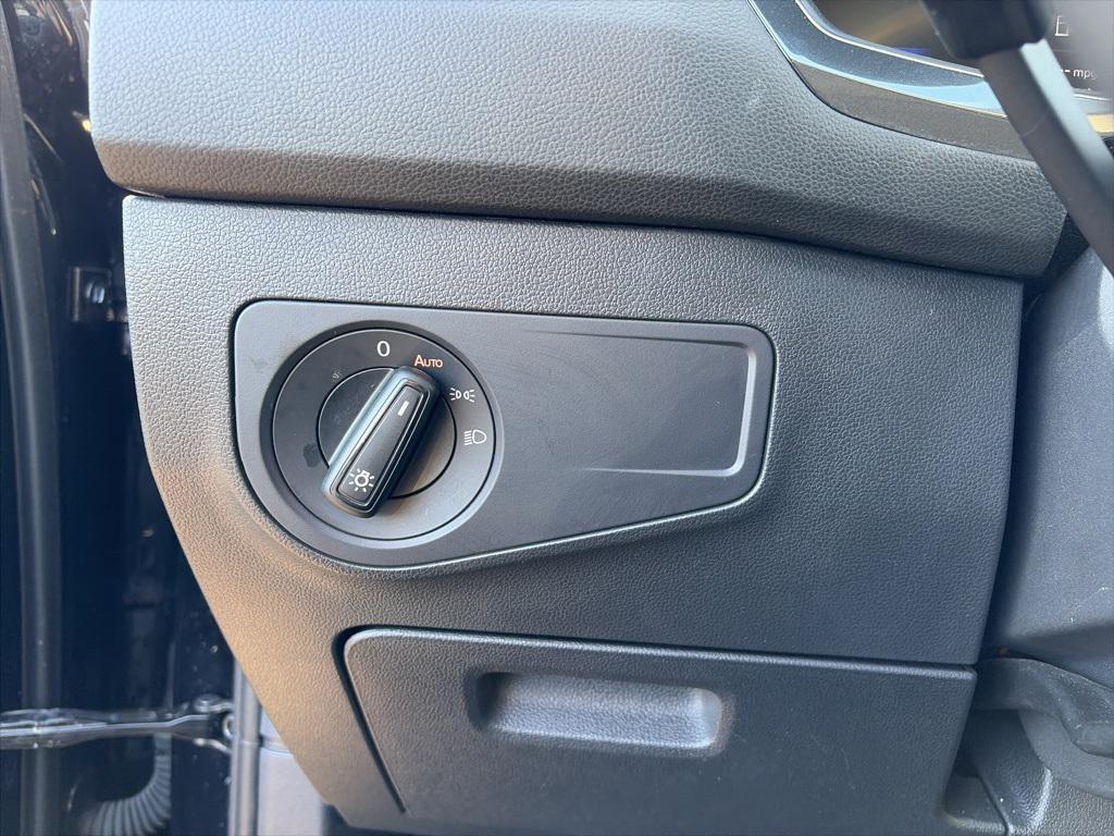 used 2024 Volkswagen Tiguan car, priced at $22,197