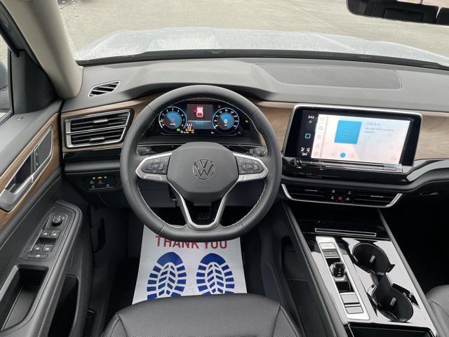 new 2025 Volkswagen Atlas car, priced at $43,134