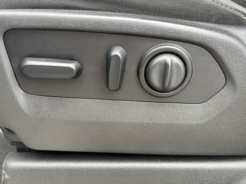 used 2021 Chevrolet Silverado 1500 car, priced at $29,488