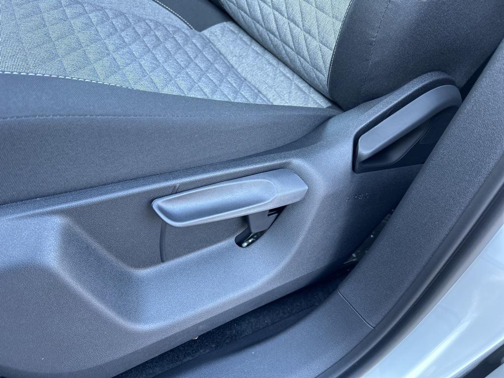 new 2026 Volkswagen Tiguan car, priced at $33,553