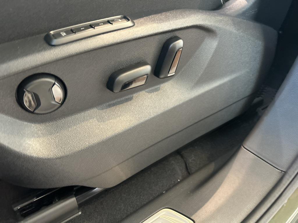 new 2026 Volkswagen Atlas car, priced at $55,181