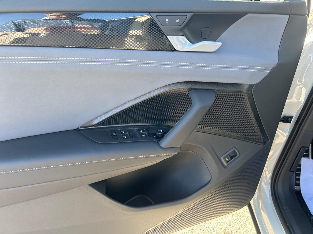 new 2026 Volkswagen Tiguan car, priced at $39,059