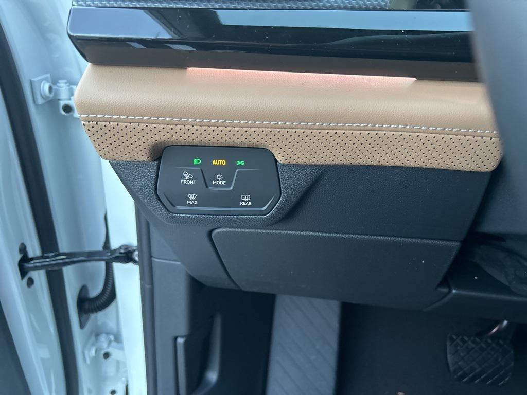 new 2026 Volkswagen Atlas Cross Sport car, priced at $50,062