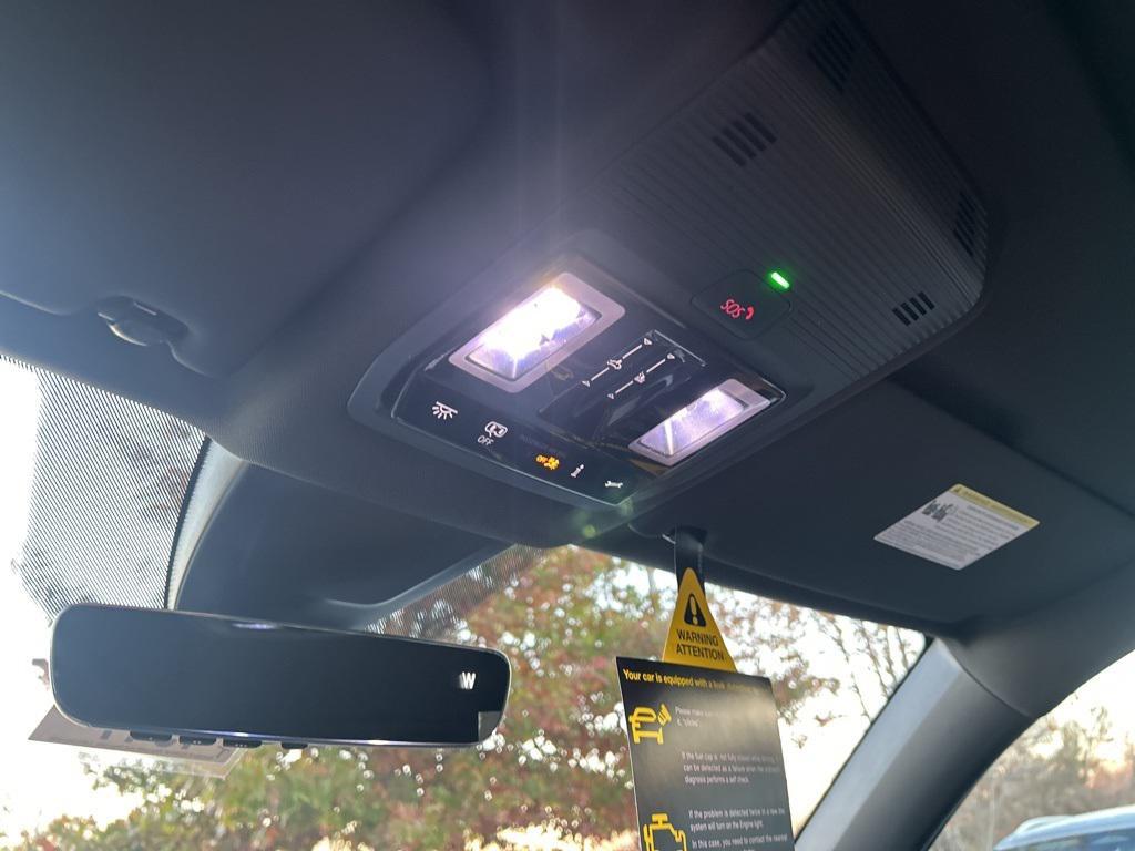 new 2026 Volkswagen Atlas Cross Sport car, priced at $50,062