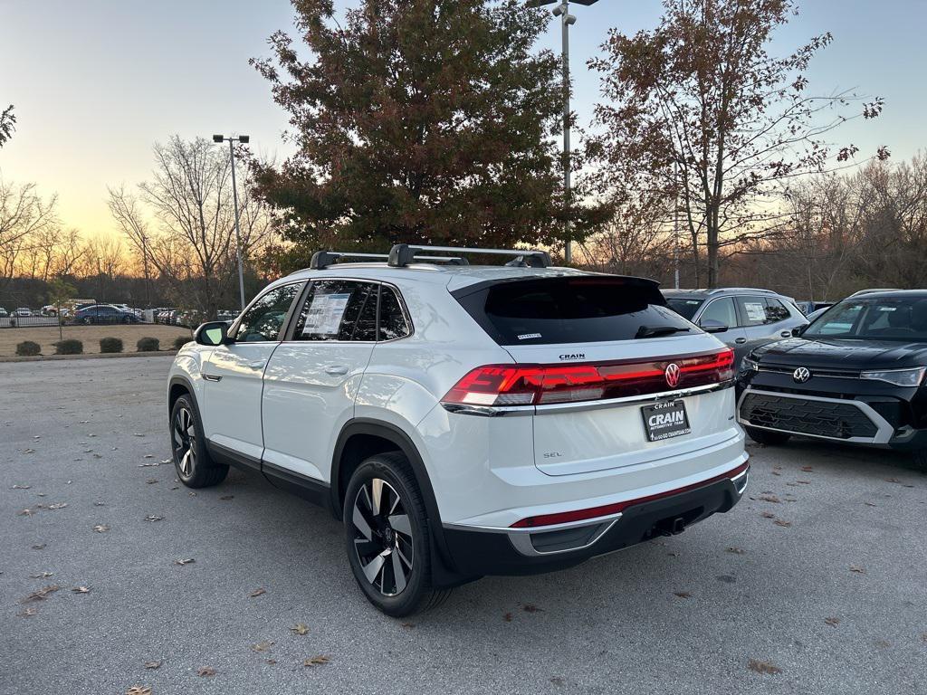 new 2026 Volkswagen Atlas Cross Sport car, priced at $50,062