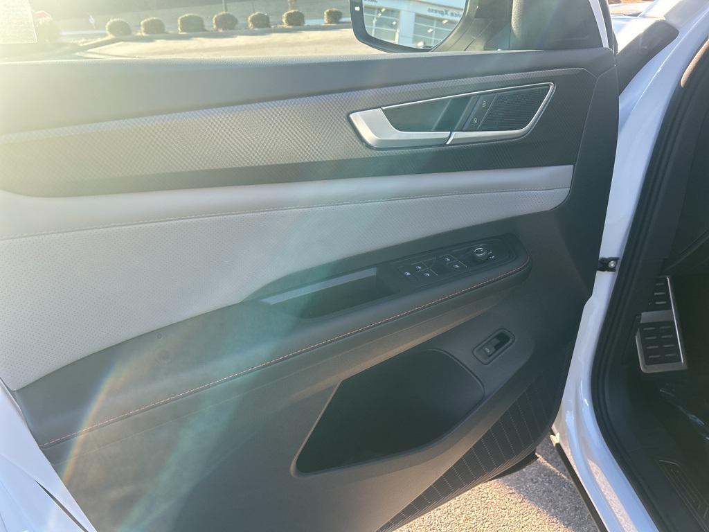 new 2026 Volkswagen Atlas car, priced at $49,862