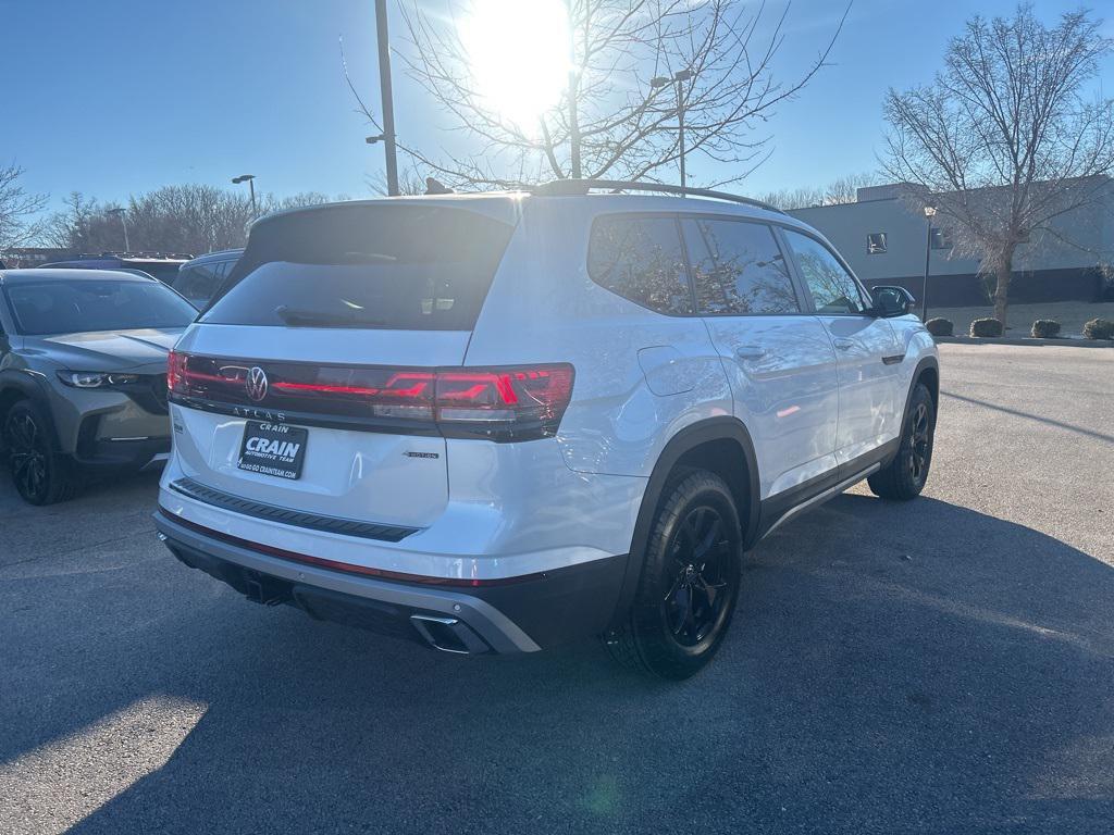 new 2026 Volkswagen Atlas car, priced at $49,862