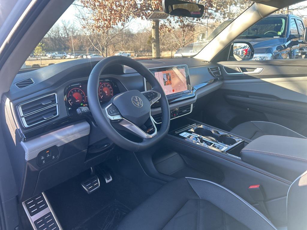 new 2026 Volkswagen Atlas car, priced at $49,862