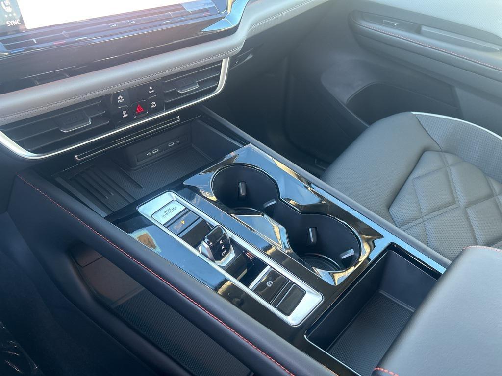 new 2026 Volkswagen Atlas car, priced at $49,862