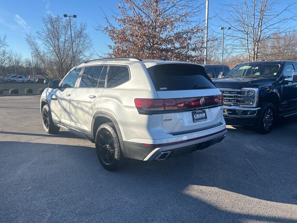 new 2026 Volkswagen Atlas car, priced at $49,862