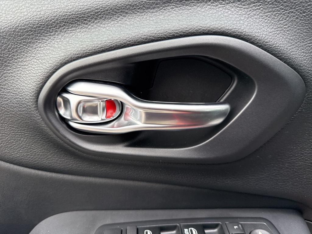 used 2017 Jeep Cherokee car, priced at $17,567