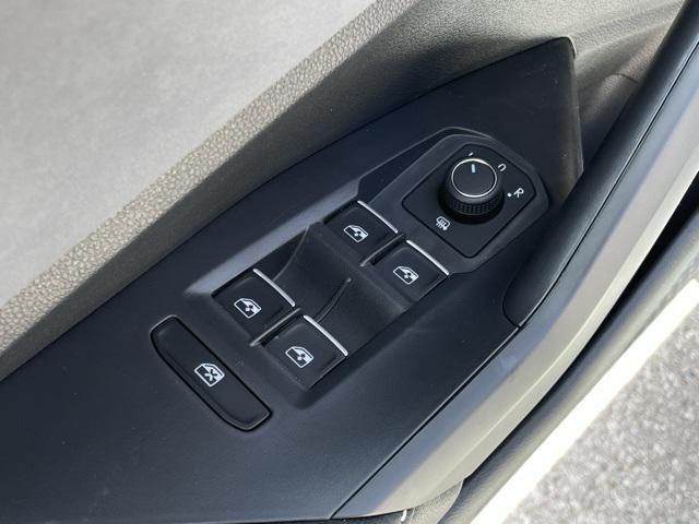 new 2025 Volkswagen Jetta car, priced at $25,904