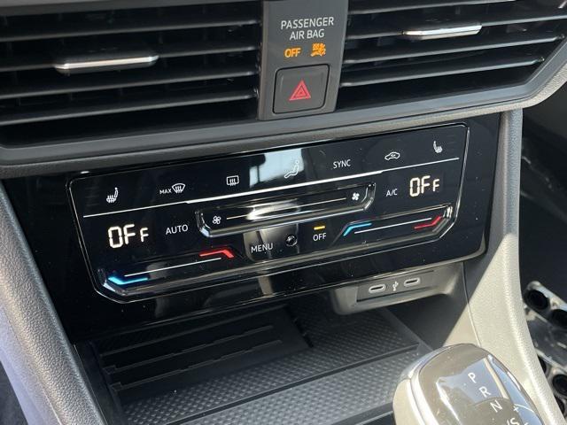 new 2025 Volkswagen Jetta car, priced at $25,904