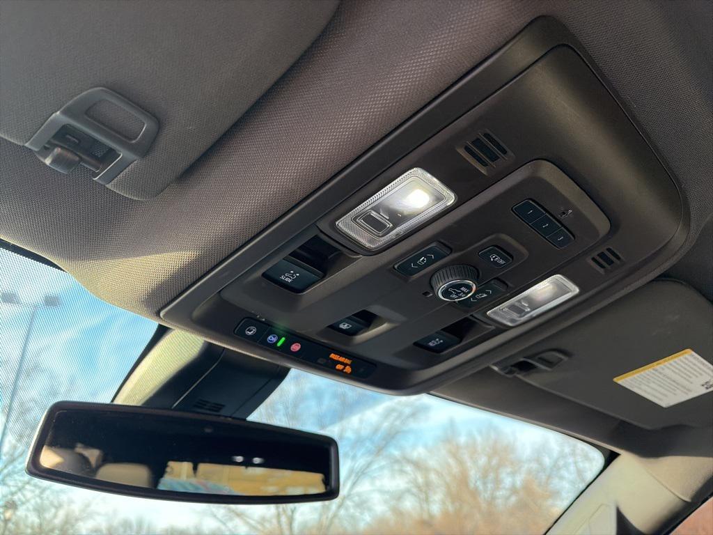 used 2021 GMC Yukon car, priced at $39,844