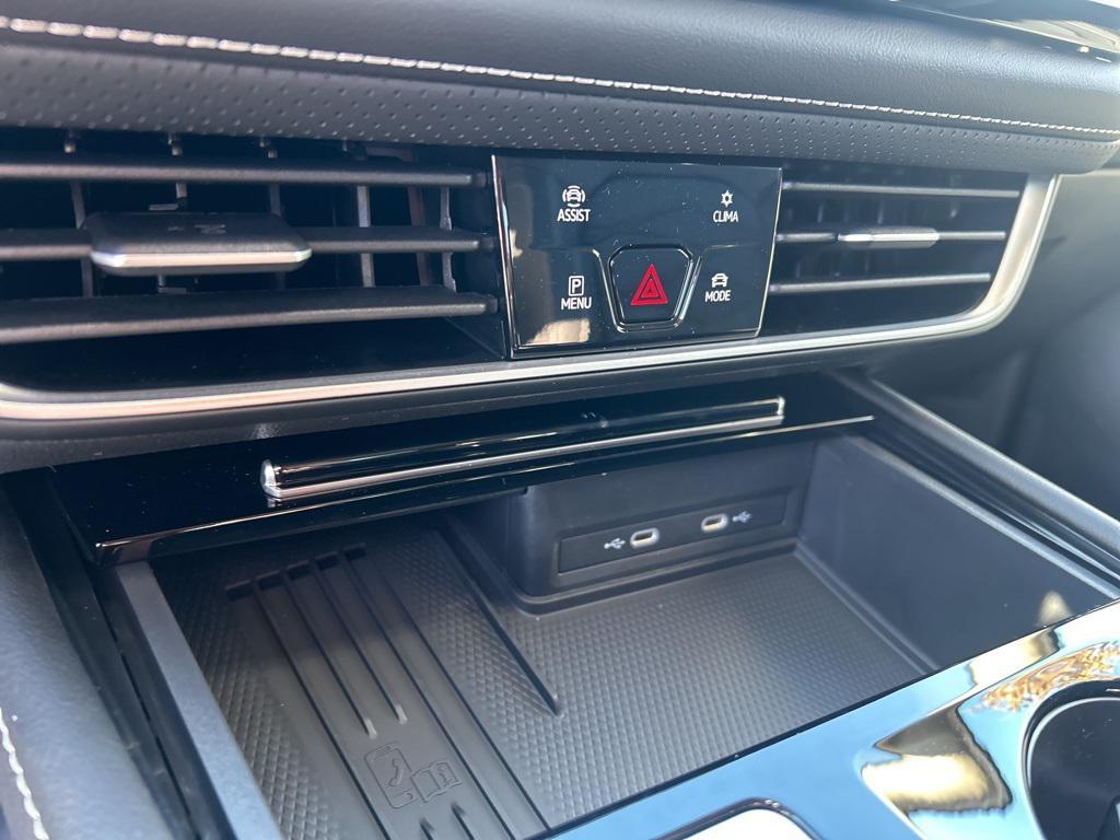 new 2026 Volkswagen Atlas car, priced at $46,708