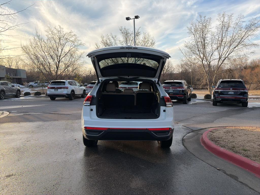 used 2020 Volkswagen Atlas Cross Sport car, priced at $19,816