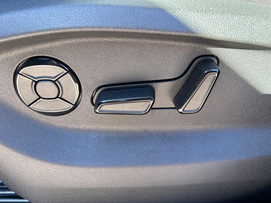 new 2026 Volkswagen Tiguan car, priced at $40,291