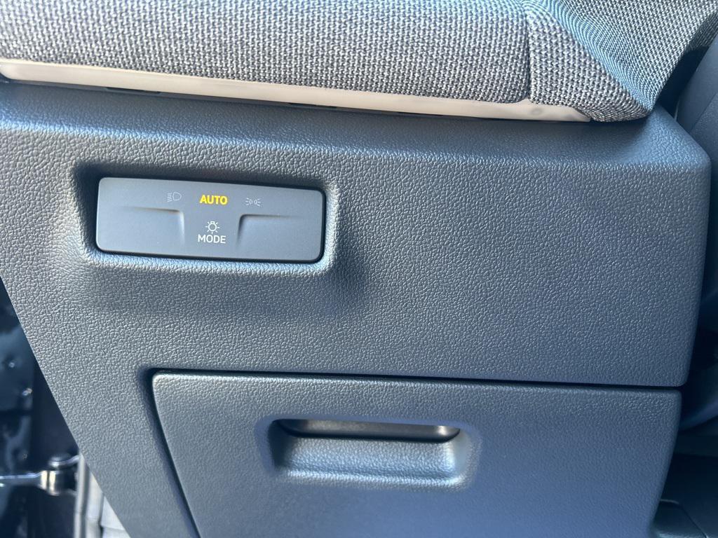 new 2026 Volkswagen Tiguan car, priced at $31,598