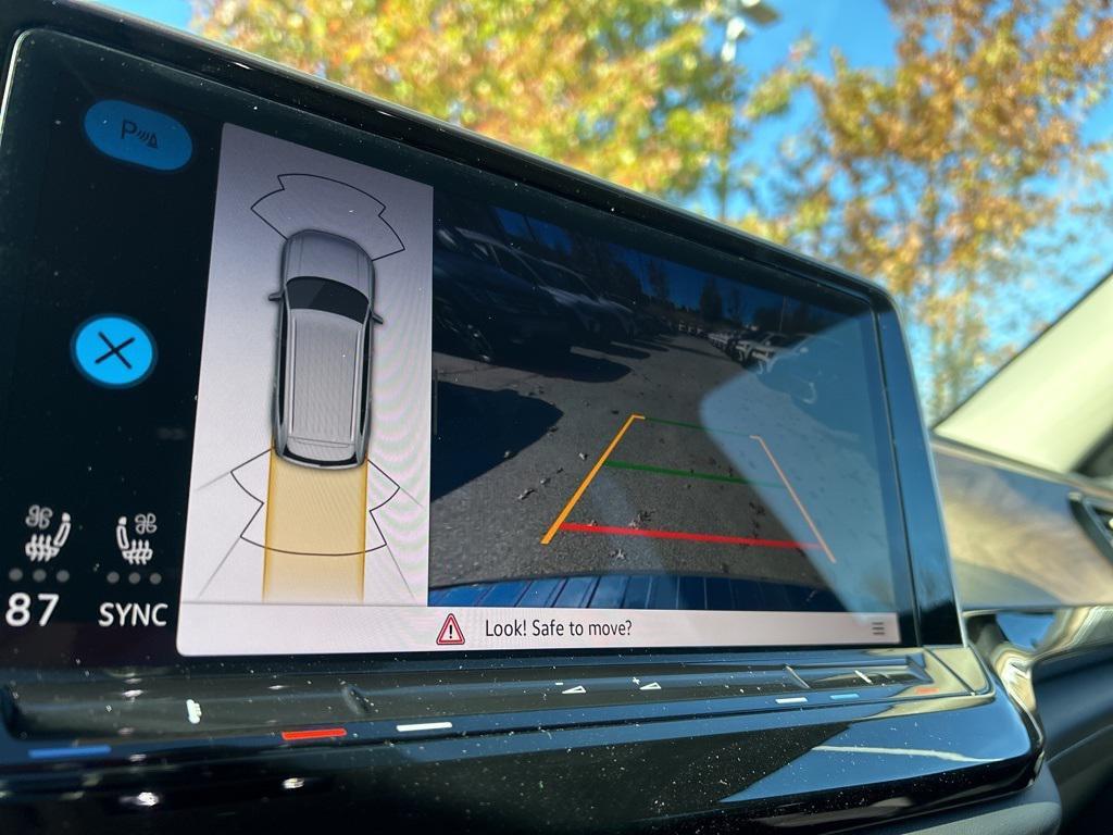 new 2026 Volkswagen Atlas car, priced at $46,478