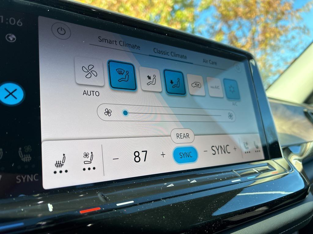 new 2026 Volkswagen Atlas car, priced at $46,478