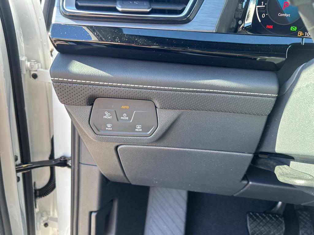 new 2026 Volkswagen Atlas Cross Sport car, priced at $47,552