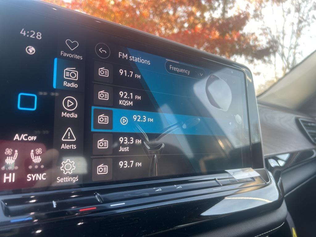 new 2026 Volkswagen Atlas car, priced at $42,245