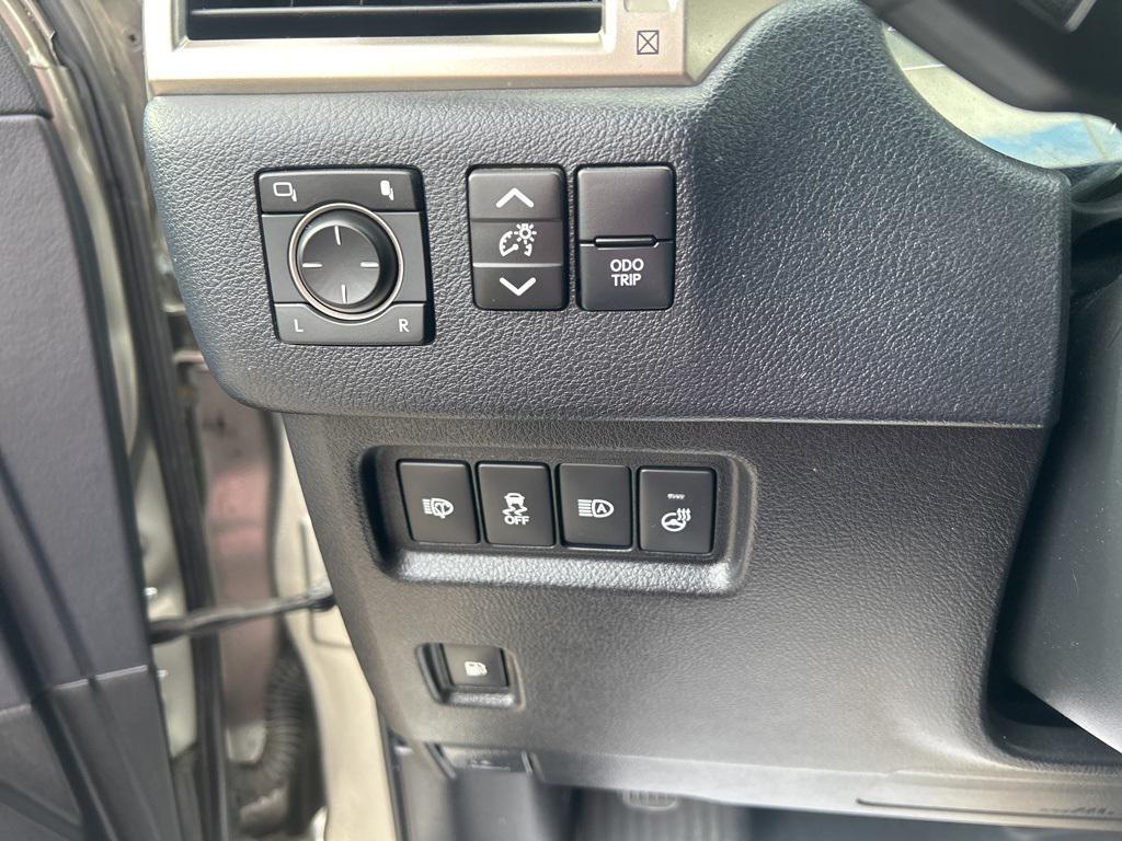 used 2020 Lexus GX 460 car, priced at $35,000