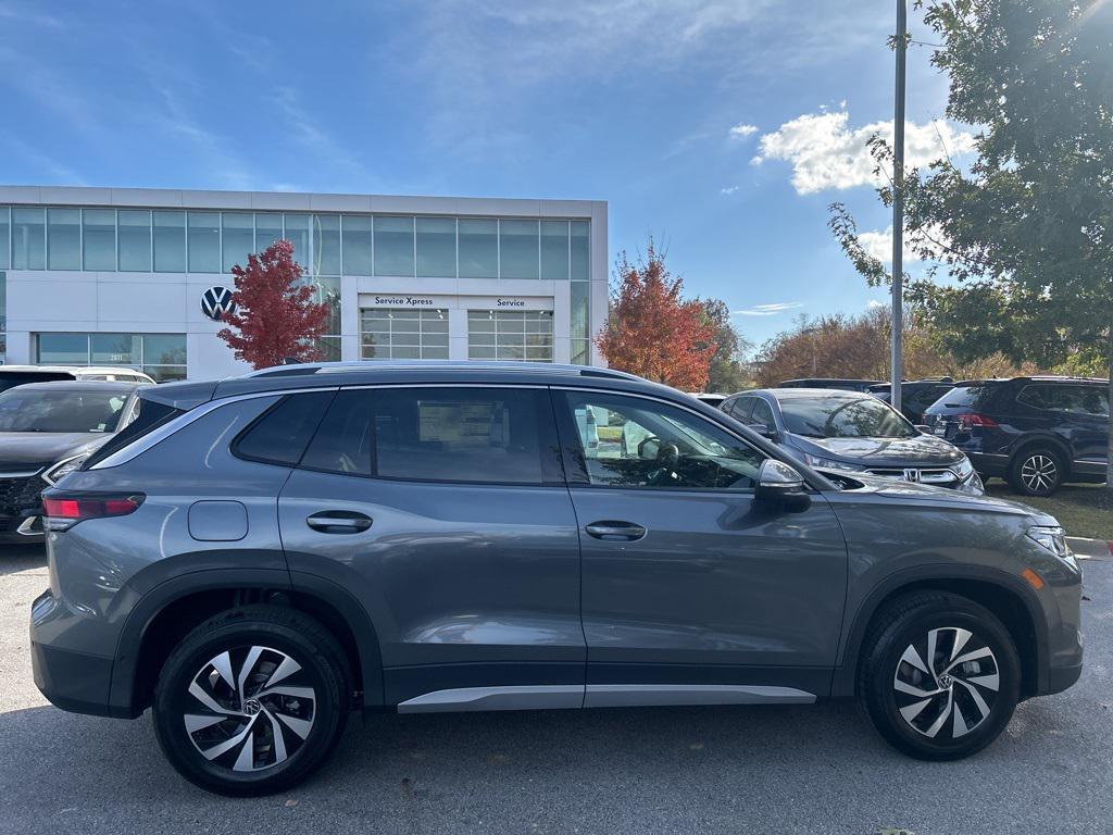 new 2026 Volkswagen Tiguan car, priced at $33,295