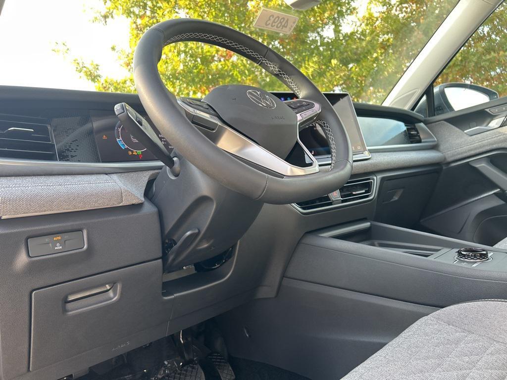 new 2026 Volkswagen Tiguan car, priced at $33,295