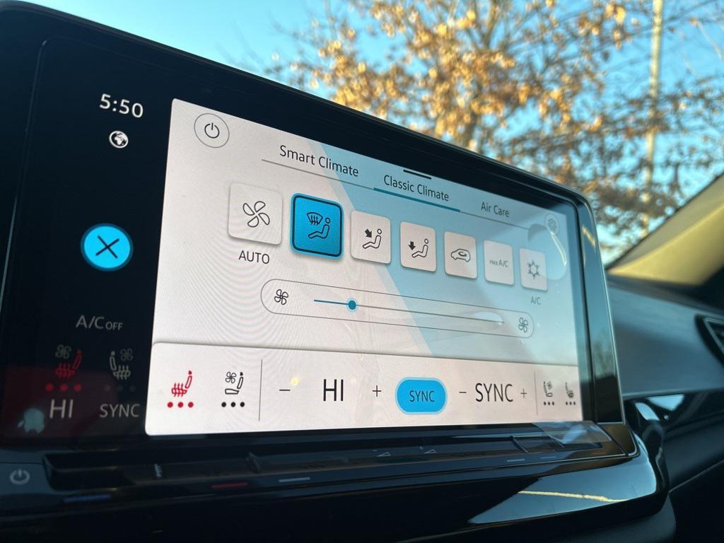 new 2026 Volkswagen Atlas Cross Sport car, priced at $46,906