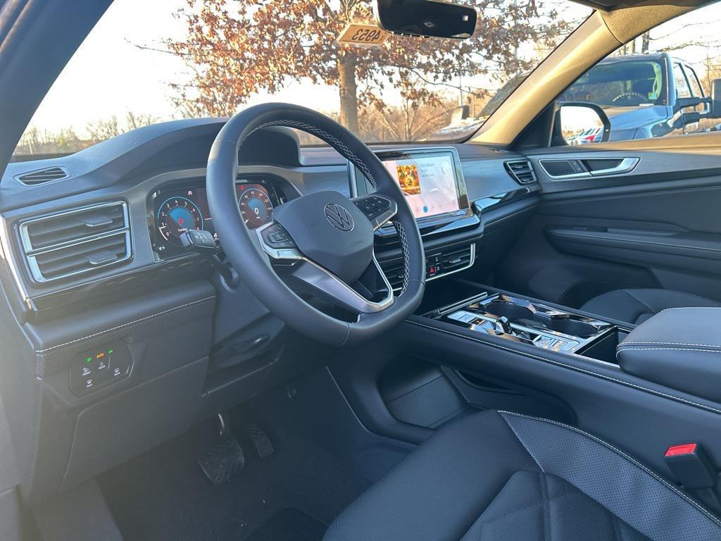 new 2026 Volkswagen Atlas Cross Sport car, priced at $46,906
