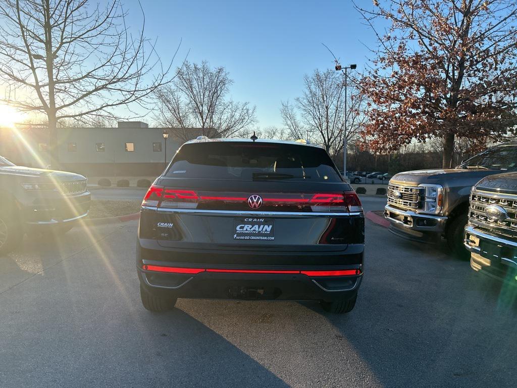 new 2026 Volkswagen Atlas Cross Sport car, priced at $46,906