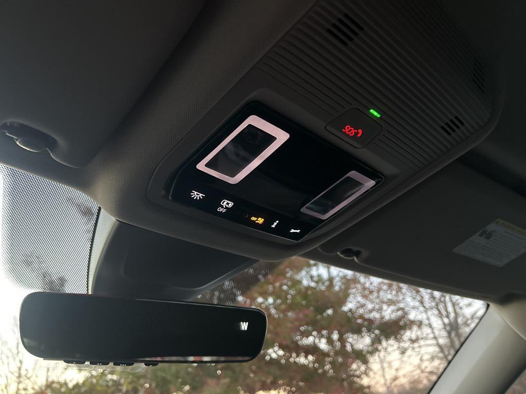 new 2026 Volkswagen Atlas car, priced at $44,513