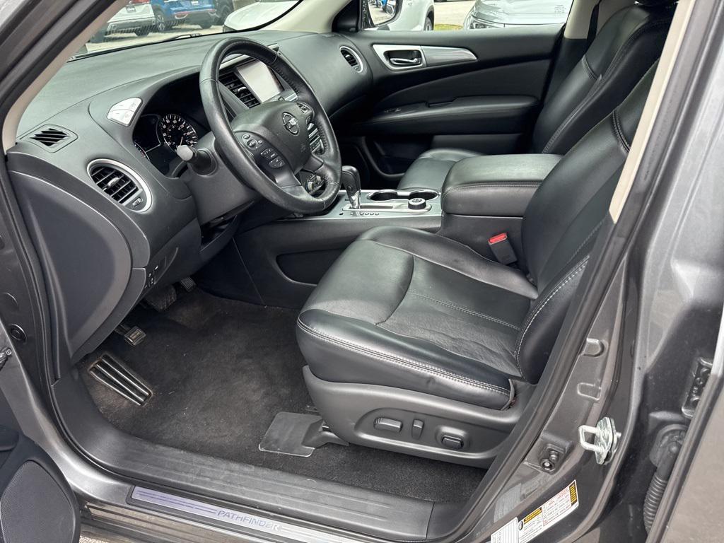 used 2020 Nissan Pathfinder car, priced at $15,684