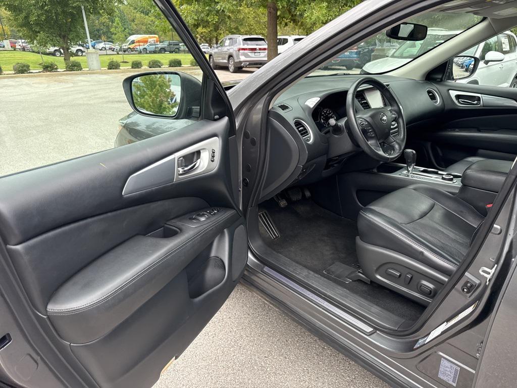 used 2020 Nissan Pathfinder car, priced at $15,684